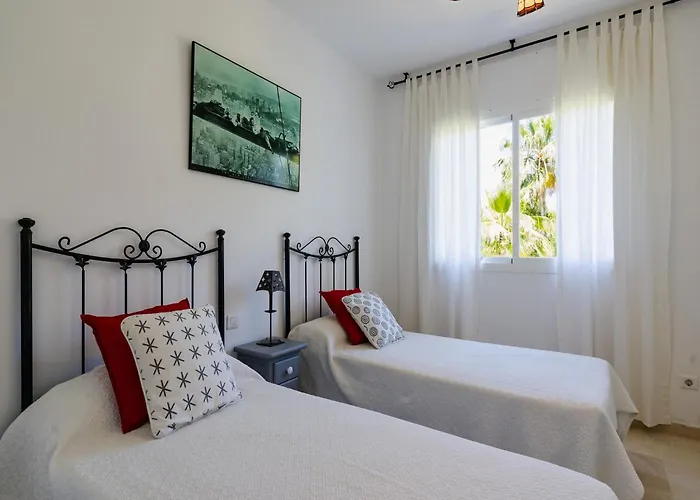 Apartamento In Elviria Near *